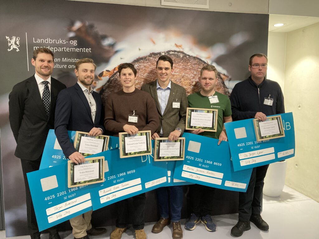 Soloppgangsnæringa gratulerer årets vinnere av Velg Skog-stipender